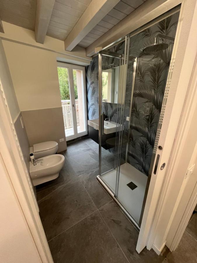 La Casa Incartata Apartment Тосколано Мадерно Екстериор снимка